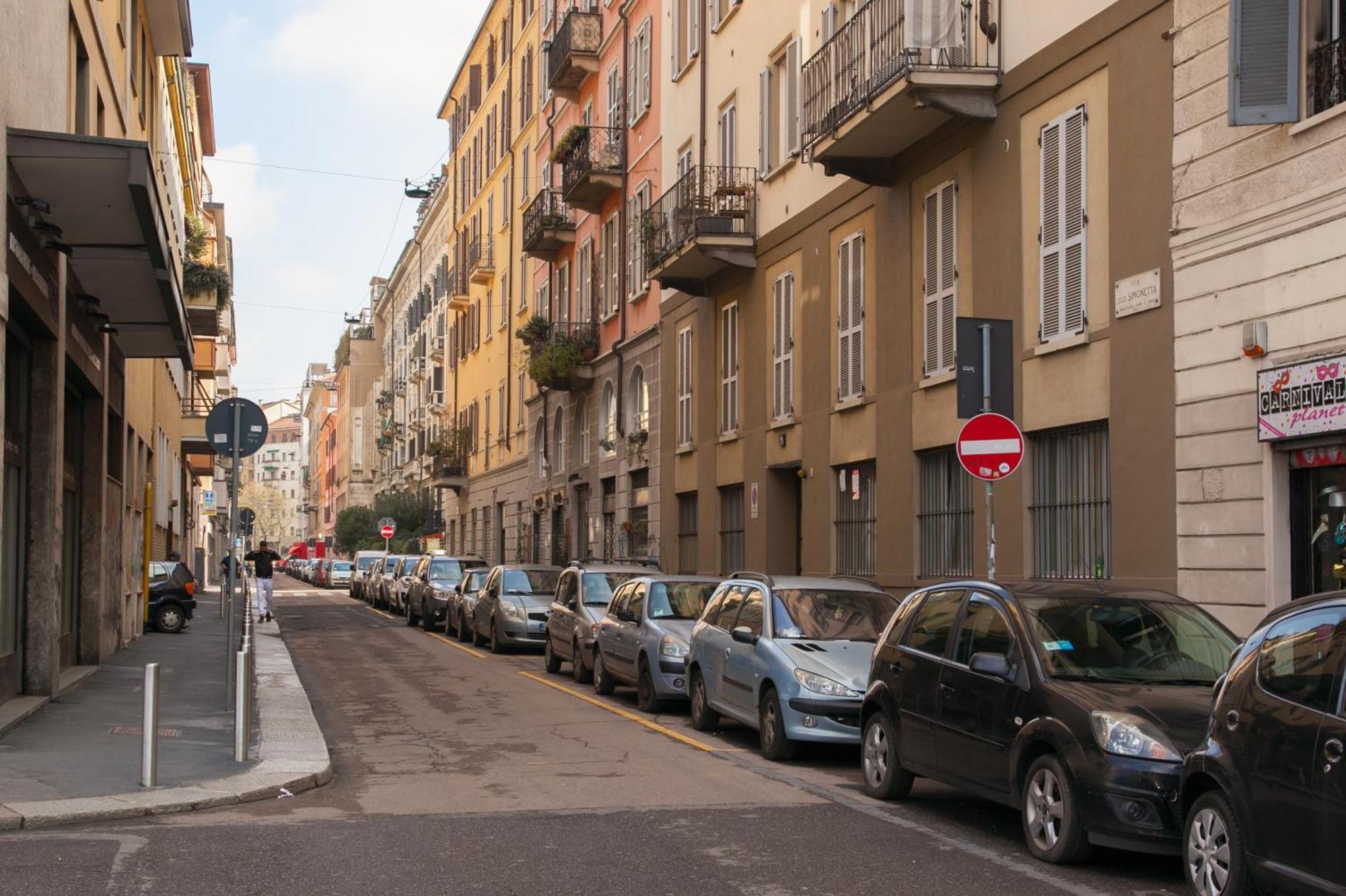 Just Urban Stays - Impressive 1Br Penthouse In City Center - Metro M2 M4, Milan